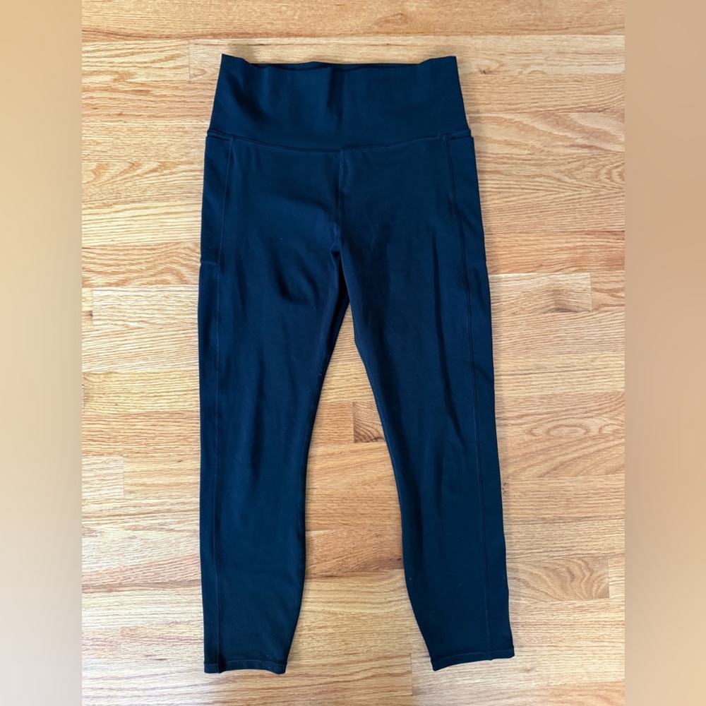 Vuori Studio Pocket Leggings, Black, Size Medium Short